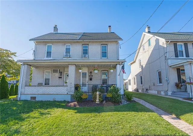Photo 1 of Sale Pending at 406 Cypress St, Catasauqua, PA 18032 | MLS# 784568 | Listing updated on 2026-10-03
