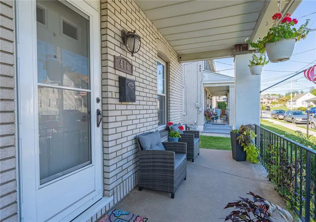 Photo 3 of Sale Pending at 406 Cypress St, Catasauqua, PA 18032 | MLS# 784568 | Listing updated on 2026-10-03