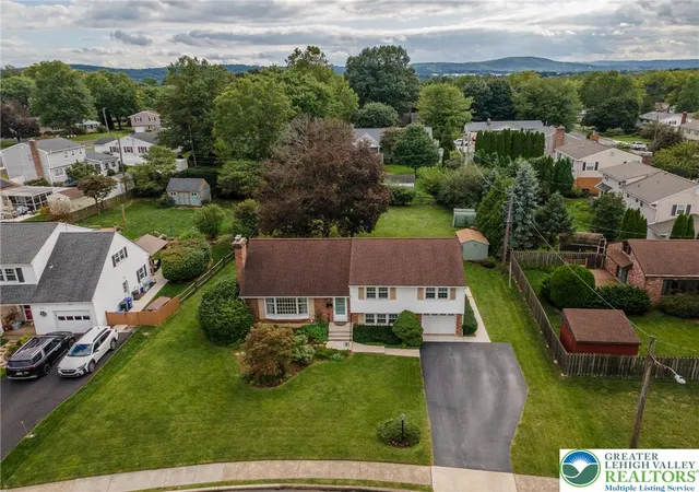 Photo 1 of Sale Pending at 924 Liberty St, Emmaus, PA 18049 | MLS# 784596 | Listing updated on 2026-09-24