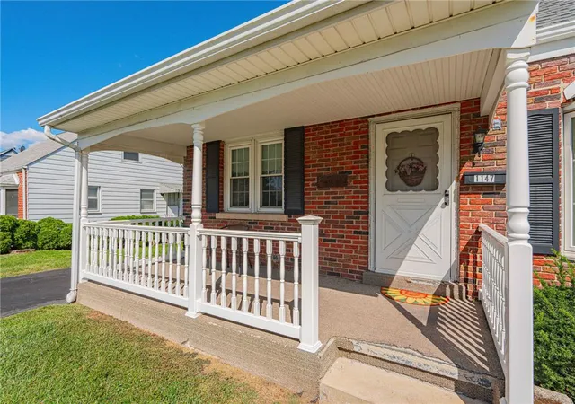 Photo 3 of Sale Pending at 1147 E Congress St, Allentown, PA 18109 | MLS# 784509 | Listing updated on 2026-09-21