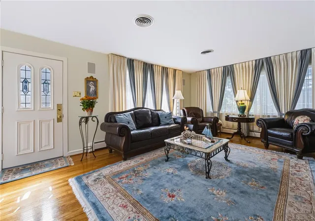 Photo 3 of Single family home for sale at 203 Vine St, Pen Argyl, PA 18072 | MLS# 784470 | Listing updated on 2026-09-20
