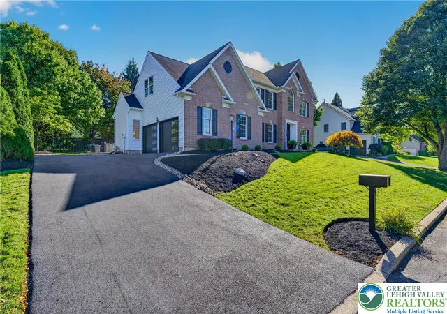 Photo 2 of Single family home for sale at 3130 Muirfield Rd, Center Valley, PA 18034 | MLS# 784451 | Listing updated on 2026-10-04