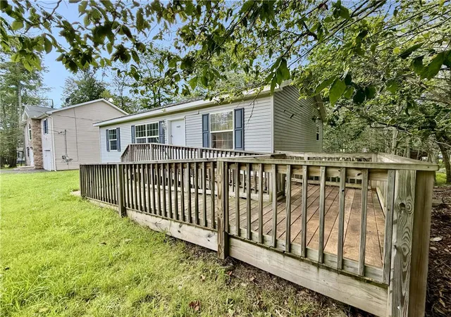 Photo 2 of Single family home for sale at 6372 Baltic Ave, Tobyhanna, PA 18466 | MLS# 784625 | Listing updated on 2026-09-17