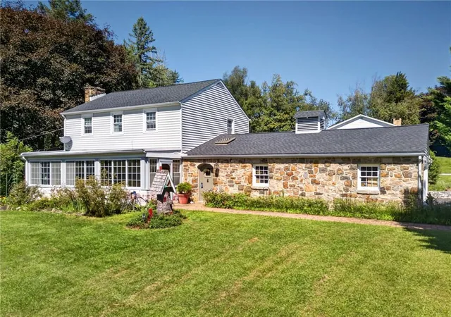 Photo 1 of Single family home for sale at 745 Gottwald Dr, Bethlehem, PA 18015 | MLS# 784567 | Listing updated on 2026-10-21