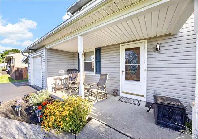 Photo 3 of Sale Pending at 3060 Oakland Rd, Bethlehem, PA 18020 | MLS# 784592 | Listing updated on 2026-09-25