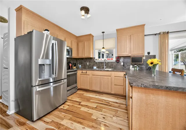 Photo 3 of Sale Pending at 3060 Oakland Rd, Bethlehem, PA 18020 | MLS# 784592 | Listing updated on 2026-09-25