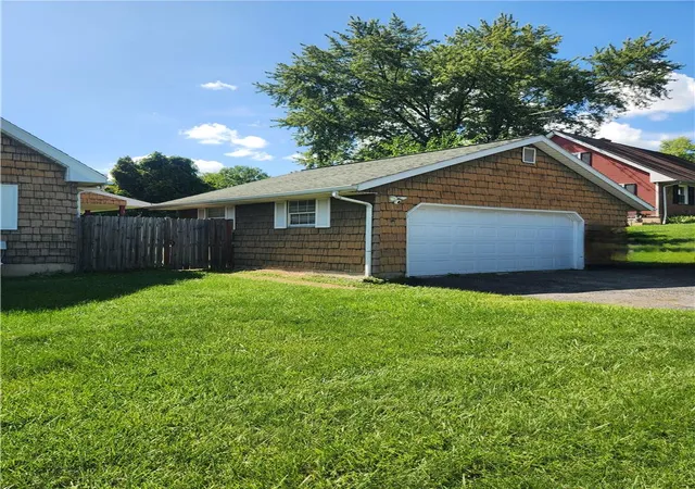 Photo 3 of Single family home for sale at 3101 Birch St N, Whitehall, PA 18052 | MLS# 784659 | Listing updated on 2026-10-01
