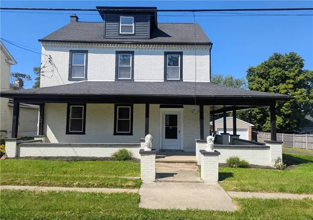 Photo 1 of Single family home for sale at 2815 Willow St, Coplay, PA 18037 | MLS# 783245 | Listing updated on 2026-10-03