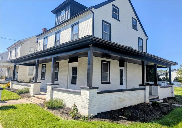Photo 2 of Single family home for sale at 2815 Willow St, Coplay, PA 18037 | MLS# 783245 | Listing updated on 2026-10-03