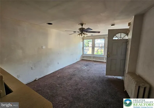 Photo 3 of Townhouse for sale at 6603 Dorel St, Philadelphia, PA 19142 | MLS# 784678 | Listing updated on 2026-09-17
