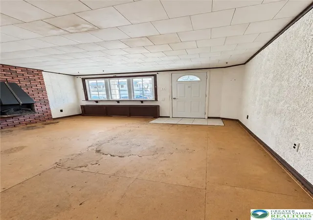 Listing Photo 4 - Condo for sale in building located at 419 E Patterson St, Lansford, PA 18232