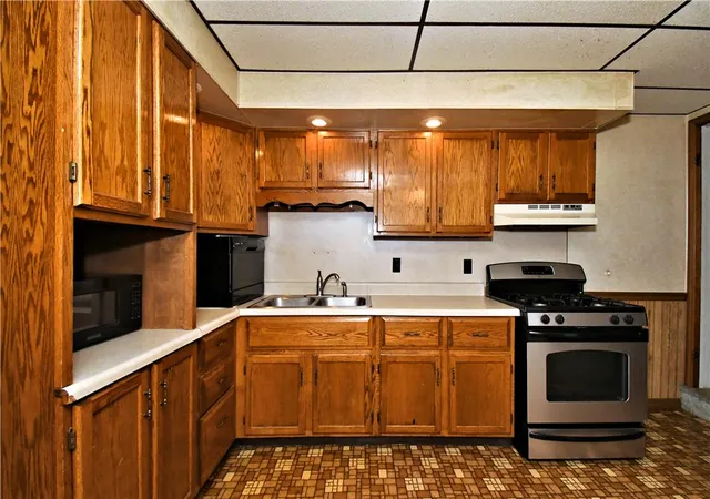 Photo 12 of Townhouse for sale at 28 Smith St, Topton, PA 19562 | MLS# 784707 | Listing updated on 2026-10-06