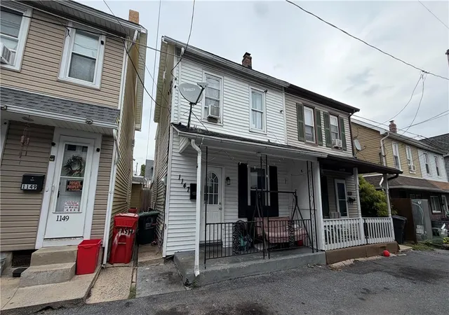 Photo 2 of Sale Pending at 1147 Railroad St, Catasauqua, PA 18032 | MLS# 784713 | Listing updated on 2026-09-25