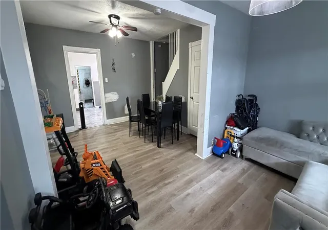 Photo 3 of Sale Pending at 1147 Railroad St, Catasauqua, PA 18032 | MLS# 784713 | Listing updated on 2026-09-25