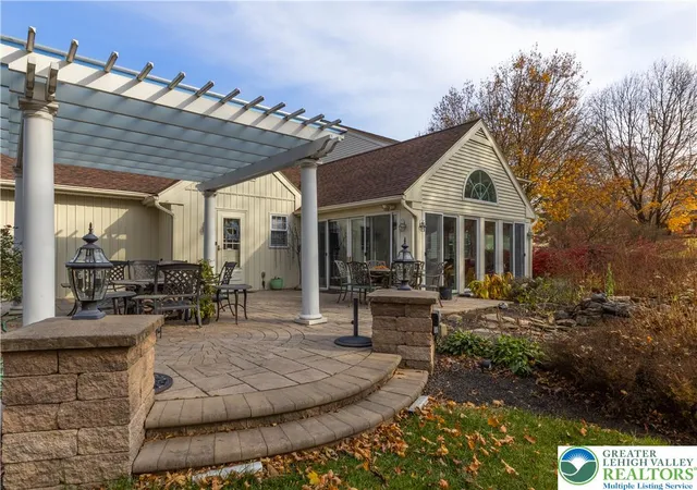Photo 2 of Single family home for sale at 2626 Bayberry Cir, Emmaus, PA 18049 | MLS# 784075 | Listing updated on 2026-10-05