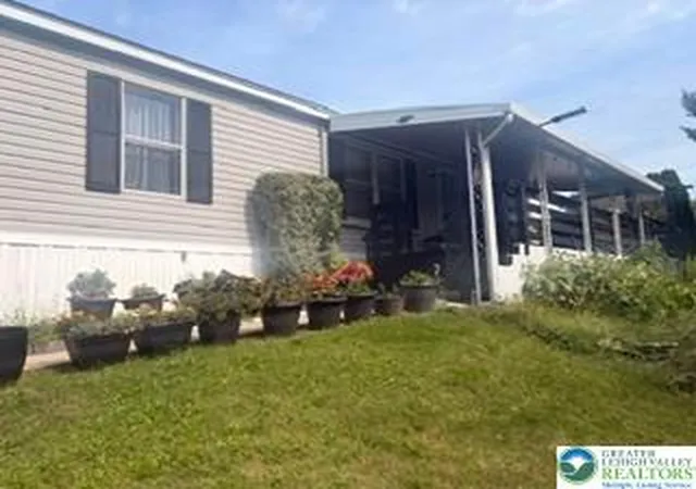 Photo 1 of Manufactured home for sale at 6147 Telford Ct #10, Slatington, PA 18080 | MLS# 784743 | Listing updated on 2026-09-21