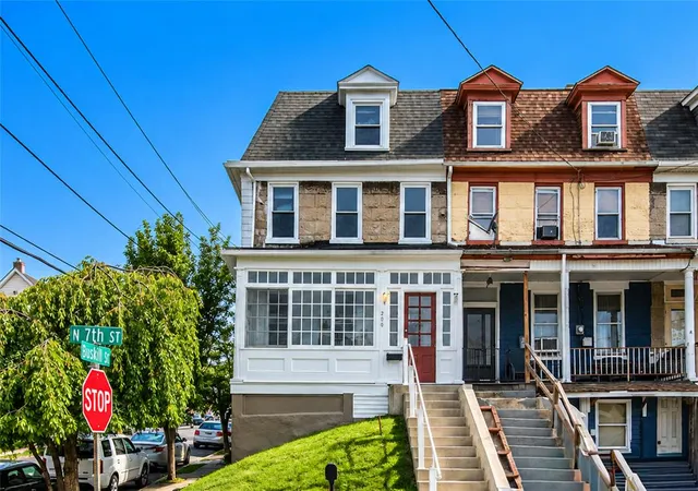Photo 3 of Sale Pending at 200 N 7th Street, Easton, PA 18042 | MLS# 784783 | Listing updated on 2026-09-24
