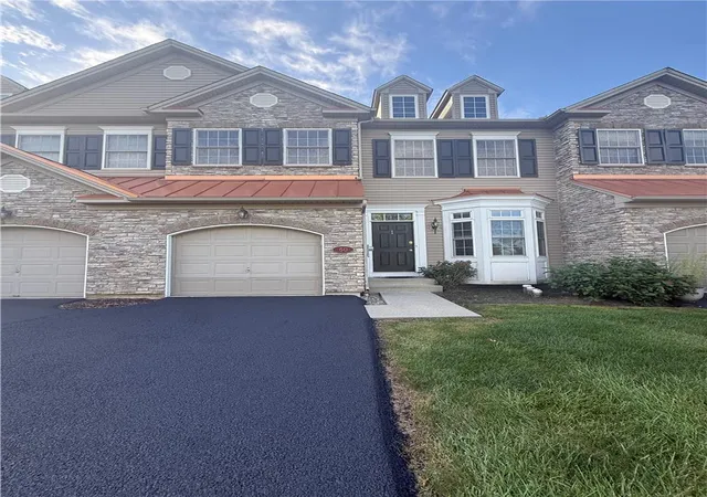 Townhouse for sale at 50 Hillside Ct, Easton, PA 18045 | MLS# 784725