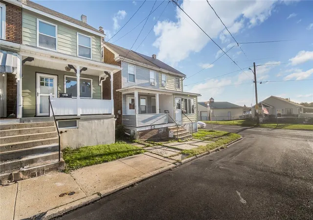 Photo 3 of Sale Pending at 247 Hazard St, Summit Hill, PA 18250 | MLS# 784643 | Listing updated on 2026-09-29