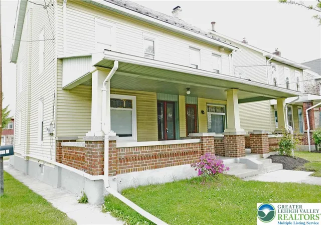 Photo 2 of Sale Pending at 543 Chestnut St, Emmaus, PA 18049 | MLS# 783969 | Listing updated on 2026-10-03