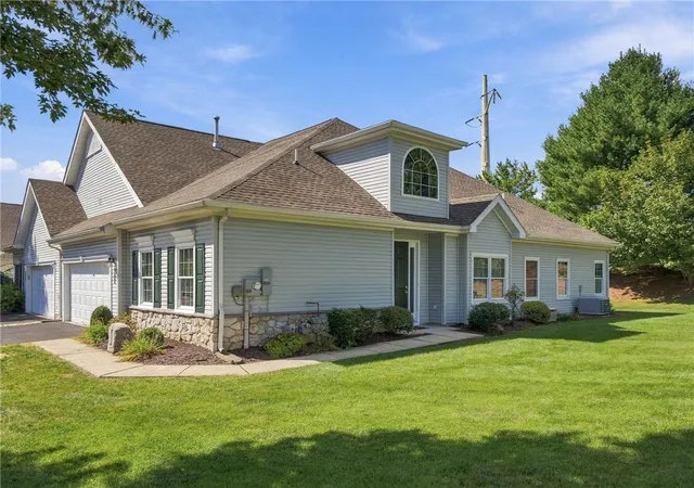 Photo 1 of Single family home for sale at 2673 Terrwood Dr W, Macungie, PA 18062 | MLS# 784739 | Listing updated on 2026-10-04