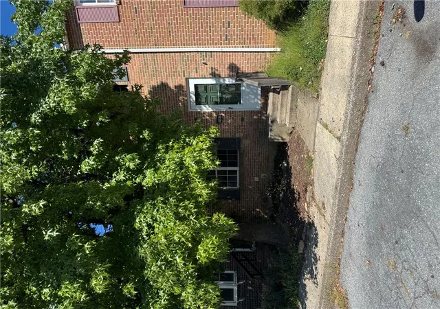 Townhouse for sale at 5661 Greens Dr, Allentown, PA 18106 | MLS# 784757