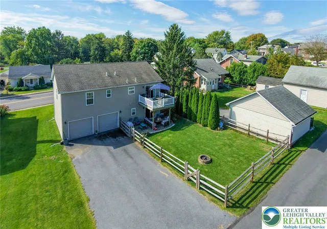 Photo 4 of Single family home for sale at 534 Seip Ave, Nazareth, PA 18064 | MLS# 784851 | Listing updated on 2026-10-06