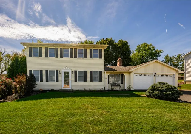 Photo 2 of Sale Pending at 606 Buckingham Dr, Northampton, PA 18067 | MLS# 784860 | Listing updated on 2026-09-27