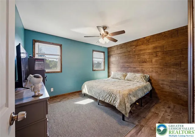 Photo 3 of Single family home for sale at 413 Stony Brk Dr, Stroudsburg, PA 18360 | MLS# 784908 | Listing updated on 2026-09-21