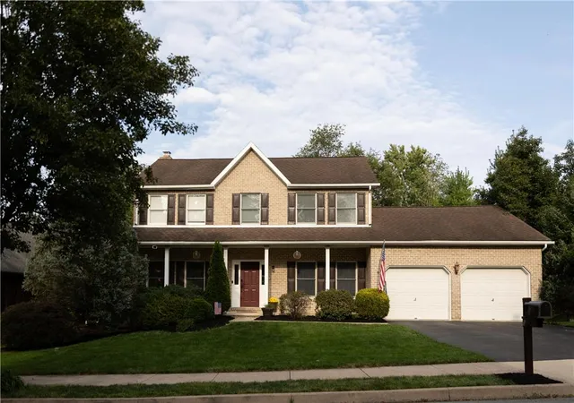 Photo 3 of Single family home for sale at 5 Midland Dr, Palmer Twp, PA 18045 | MLS# 784817 | Listing updated on 2026-10-05