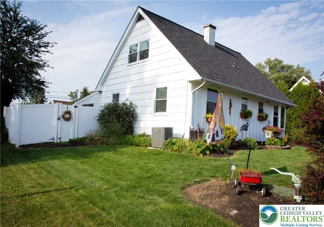 Photo 3 of Sale Pending at 3427 Gail Ln, Whitehall, PA 18052 | MLS# 784662 | Listing updated on 2026-10-03