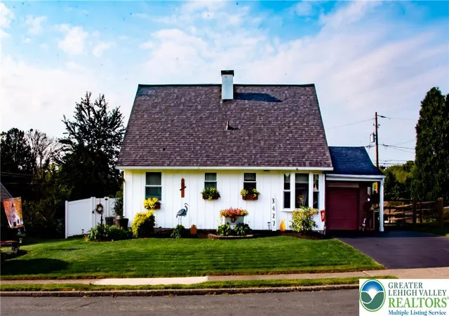 Photo 4 of Sale Pending at 3427 Gail Ln, Whitehall, PA 18052 | MLS# 784662 | Listing updated on 2026-10-03