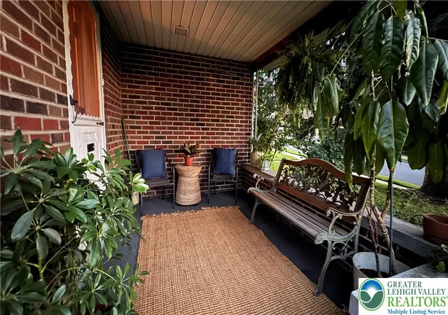 Photo 4 of Sale Pending at 639 N Graham St, Allentown, PA 18109 | MLS# 784800 | Listing updated on 2026-10-04