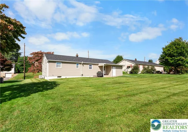 Photo 1 of Single family home for sale at 62 N Broad, Nazareth, PA 18064 | MLS# 784997 | Listing updated on 2026-10-06