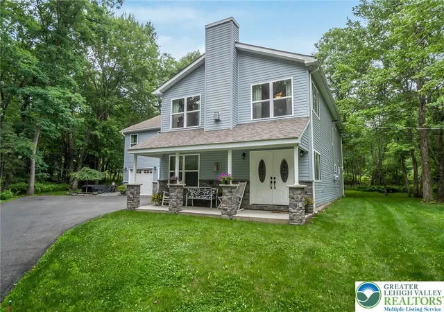 Photo 3 of Single family home for sale at 210 Piney Woods Dr, Jim Thorpe, PA 18229 | MLS# 784975 | Listing updated on 2026-09-29