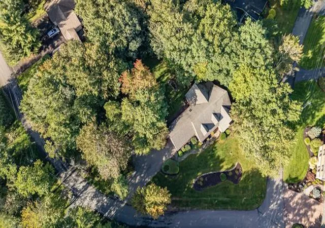 Photo 3 of Single family home for sale at 215 Piney Woods Dr, Jim Thorpe, PA 18229 | MLS# 784810 | Listing updated on 2026-09-27