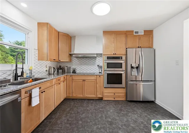 Photo 4 of Single family home for sale at 4673 Steven Ln, Walnutport, PA 18088 | MLS# 785048 | Listing updated on 2026-09-28