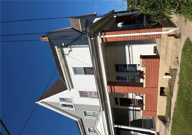 Photo 2 of Sale Pending at 215 Washington St, Walnutport, PA 18088 | MLS# 785047 | Listing updated on 2026-10-07