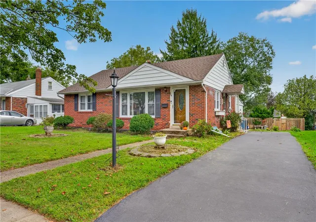 Photo 1 of Sale Pending at 229 N 40th Street, Allentown, PA 18104 | MLS# 785052 | Listing updated on 2026-09-28