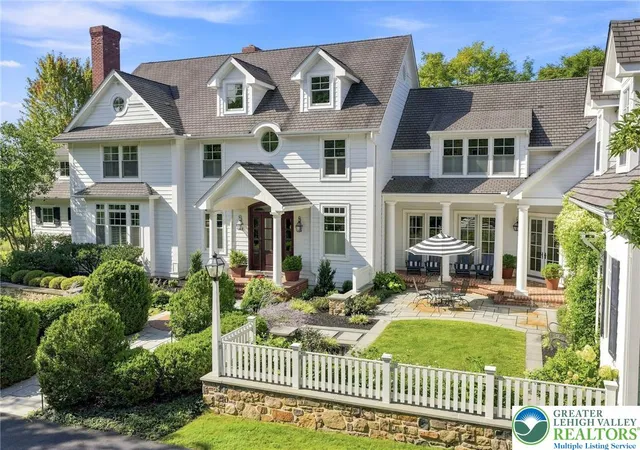 Photo 3 of Mansion for sale at 5184 Weyhill Farm Rd, Bethlehem, PA 18015 | MLS# 784547 | Listing updated on 2026-09-23