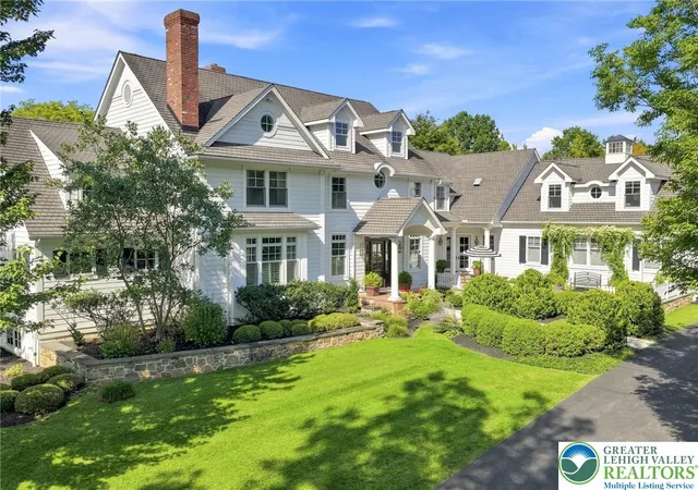 Photo 4 of Single family home for sale at 5184 Weyhill Farm Rd, Bethlehem, PA 18015 | MLS# 784547 | Listing updated on 2026-09-23