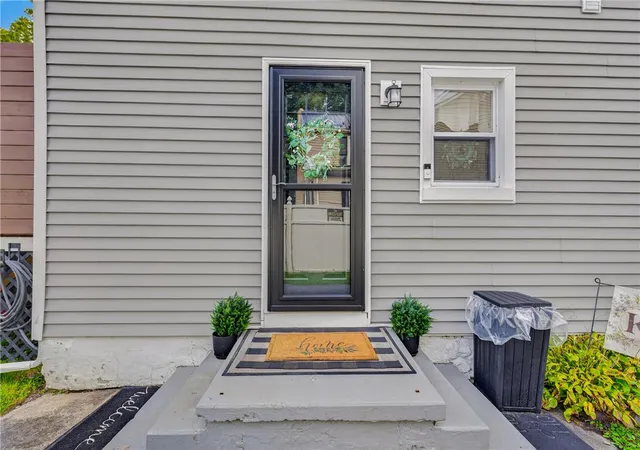 Photo 3 of Single family home for sale at 615 Washington Blvd, Bangor, PA 18013 | MLS# 785065 | Listing updated on 2026-09-23