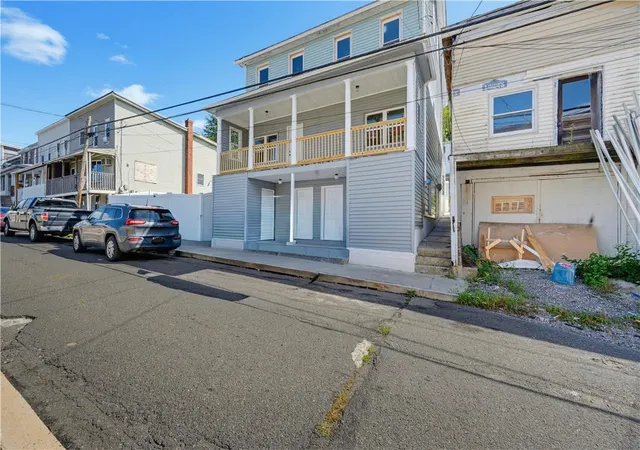 Photo 3 of Single family home for sale at 428 Kline Ave, Lansford, PA 18232 | MLS# 784976 | Listing updated on 2026-09-23