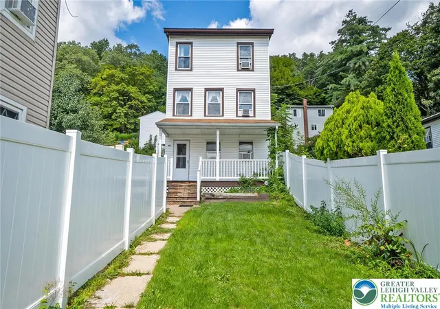 Single family home for sale at 428 Center Ave, Jim Thorpe, PA 18229 | MLS# 785080