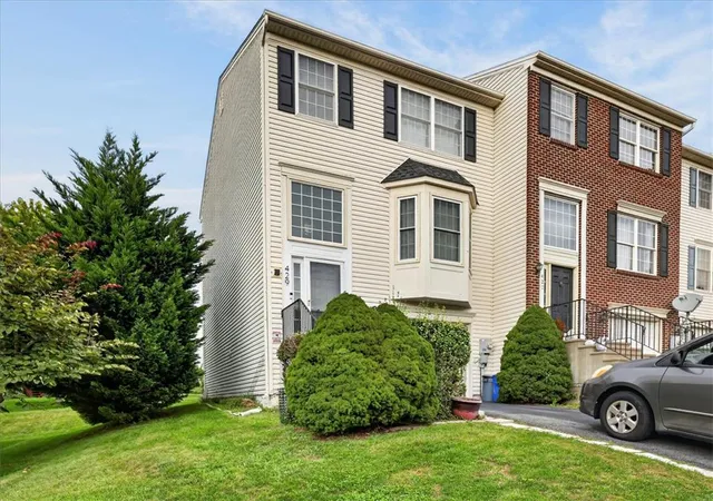 Townhouse for sale at 429 S Oak St #89, Freemansburg, PA 18017 | MLS# 785788