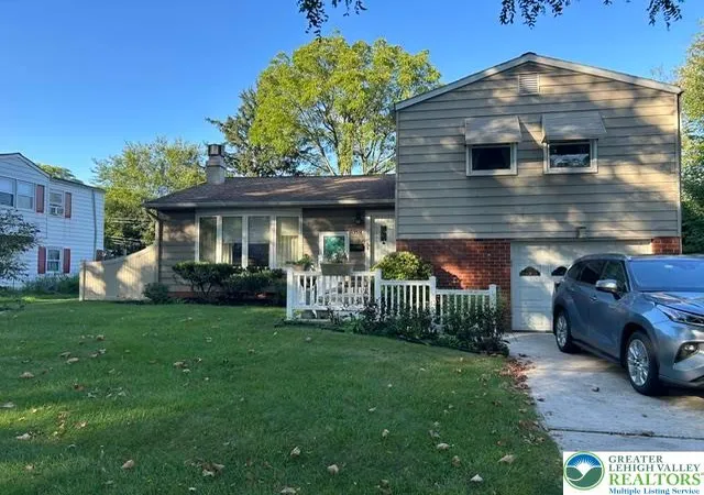 Photo 1 of Sale Pending at 2815 Hampshire Rd, Bethlehem, PA 18017 | MLS# 786103 | Listing updated on 2026-10-21