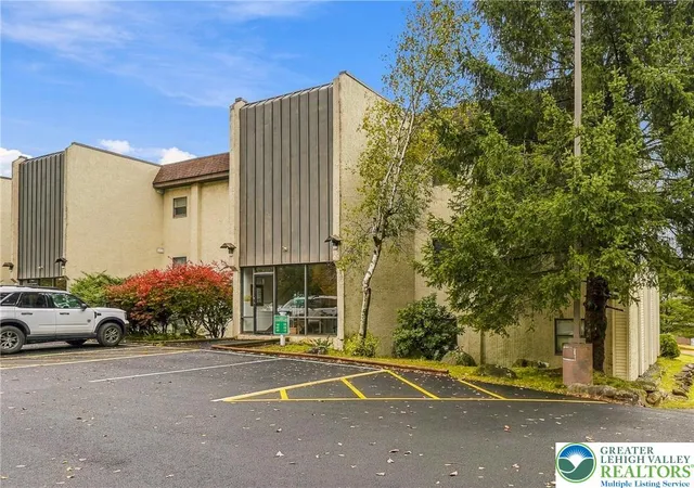 Photo 1 of Sale Pending at 146 Foxfire Dr, Mount Pocono, PA 18344 | MLS# 786258 | Listing updated on 2026-10-19