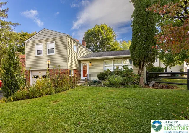 Photo 1 of Sale Pending at 2510 Nottingham Rd, Bethlehem, PA 18017 | MLS# 786334 | Listing updated on 2026-10-20