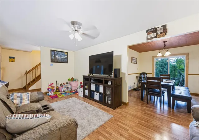 Photo 4 of Single family home for sale at 558 Ash Ln, Saylorsburg, PA 18353 | MLS# 786128 | Listing updated on 2026-10-20