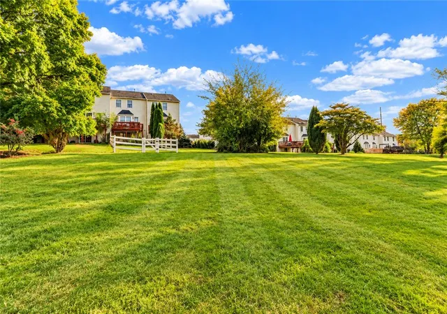 Photo 3 of Townhouse for sale at 122 Walnut St, Freemansburg Boro, PA 18017 | MLS# 786508 | Listing updated on 2026-10-24